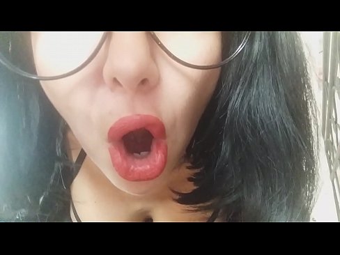 ❤️ ګرانه، ستا سوزنده مور به تاسو نن ښوونځي ته نه پریږدي ... زه تاسو ته ډیره اړتیا لرم ... ☑  په موږ